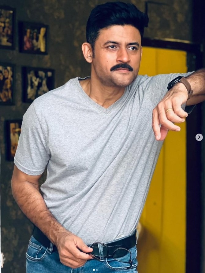 MANAV GOHIL