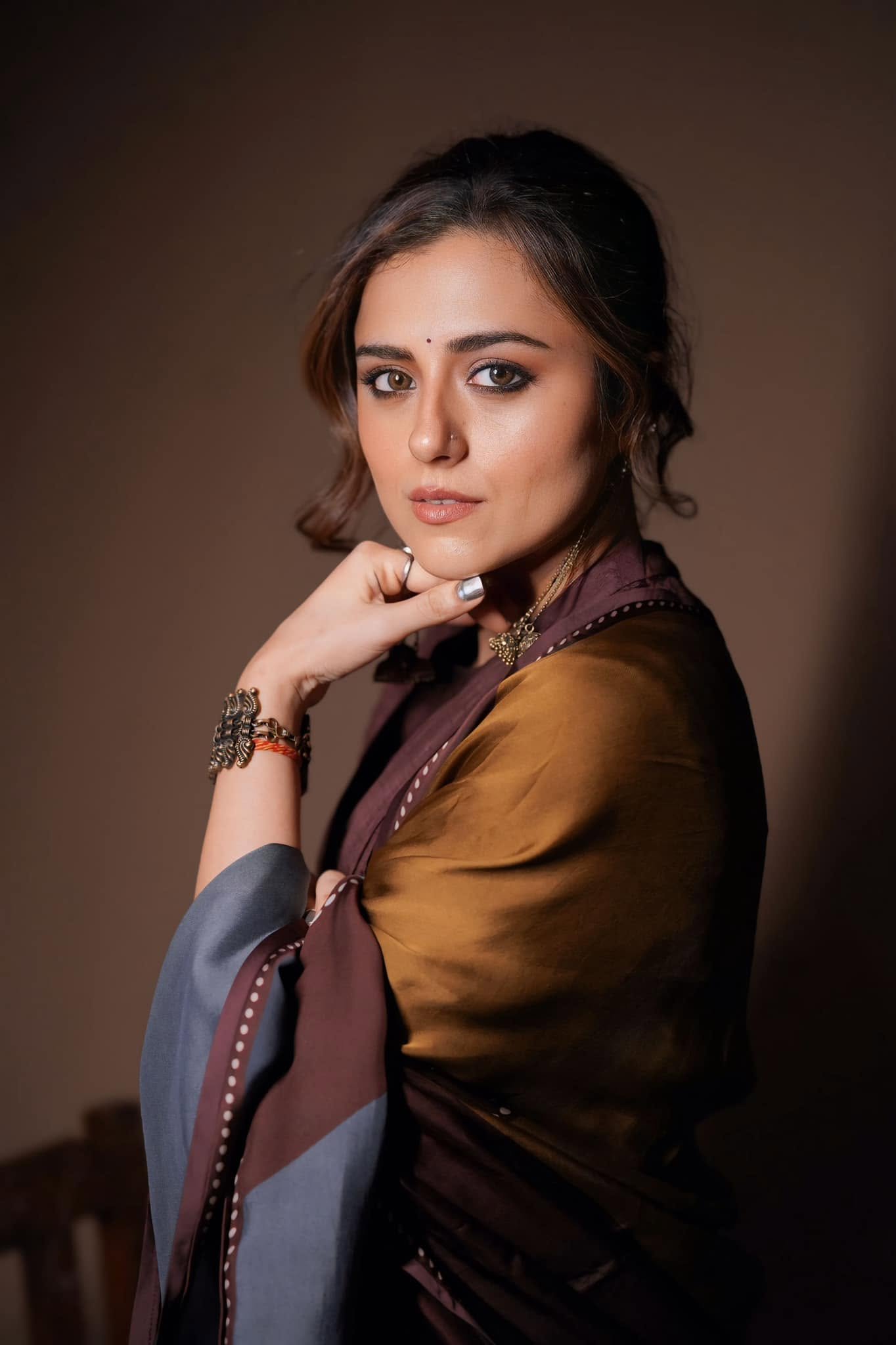Riddhi Dogra - Indian Busshist actor